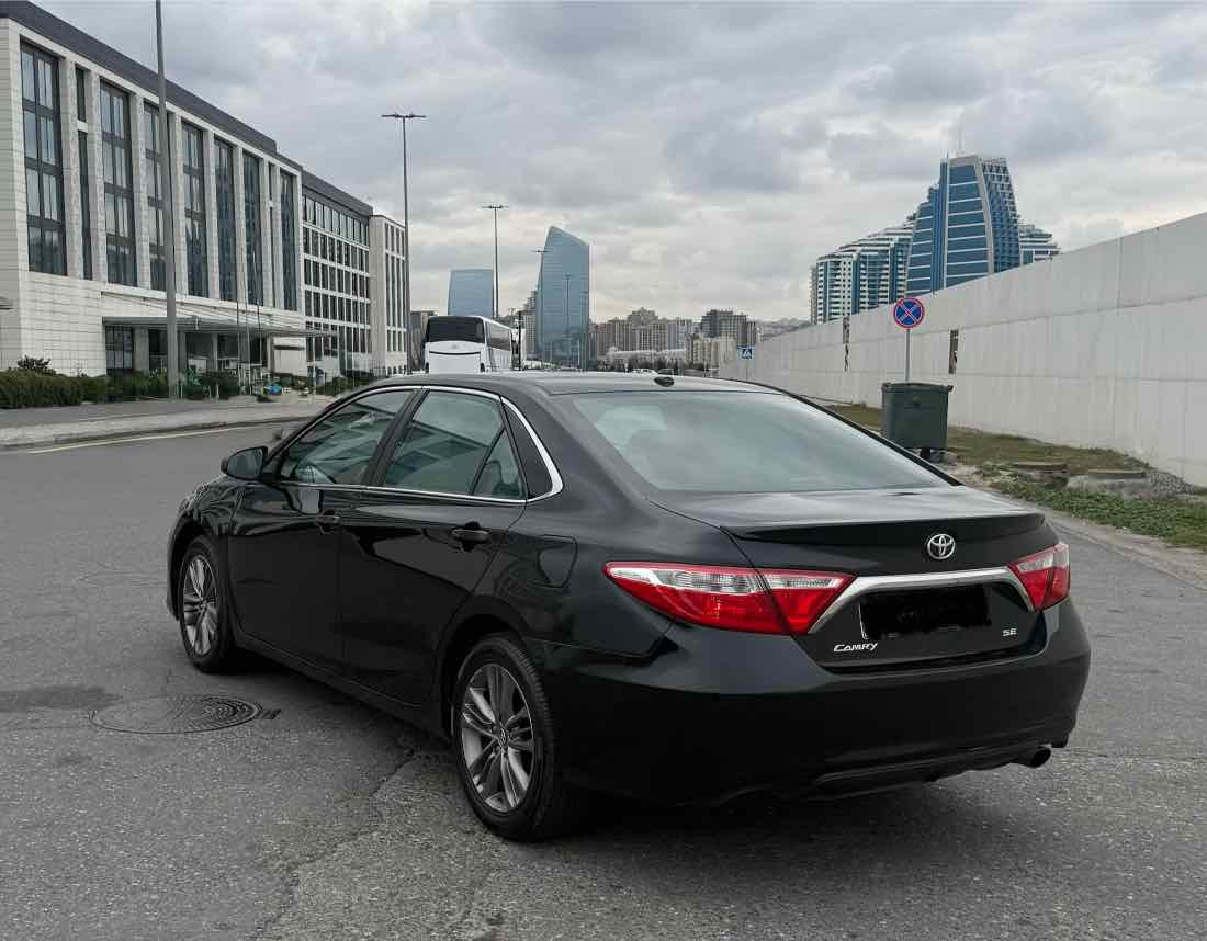 TOYOTA CAMRY 2017